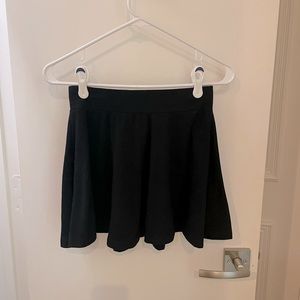 Tucker and Tate Flowy Black Skirt